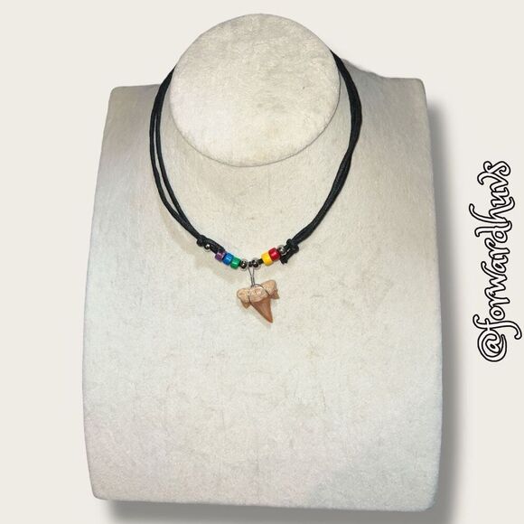 Bundle Sale 3 for $15 | Adjustable Thread Necklace with Shark Tooth Pendant - Picture 6 of 9